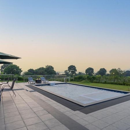 Casa Boho By Stayvista - Contemporary Design, Farm-View, Swimming Pool & Indoor Games For A Chic Retreat Насик Экстерьер фото