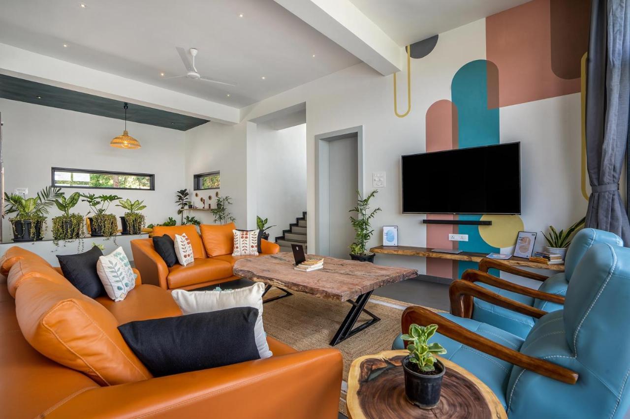 Casa Boho By Stayvista - Contemporary Design, Farm-View, Swimming Pool & Indoor Games For A Chic Retreat Насик Экстерьер фото