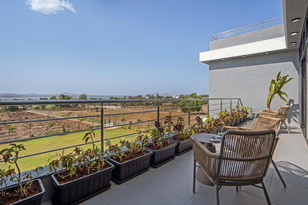 Casa Boho By Stayvista - Contemporary Design, Farm-View, Swimming Pool & Indoor Games For A Chic Retreat Насик Экстерьер фото