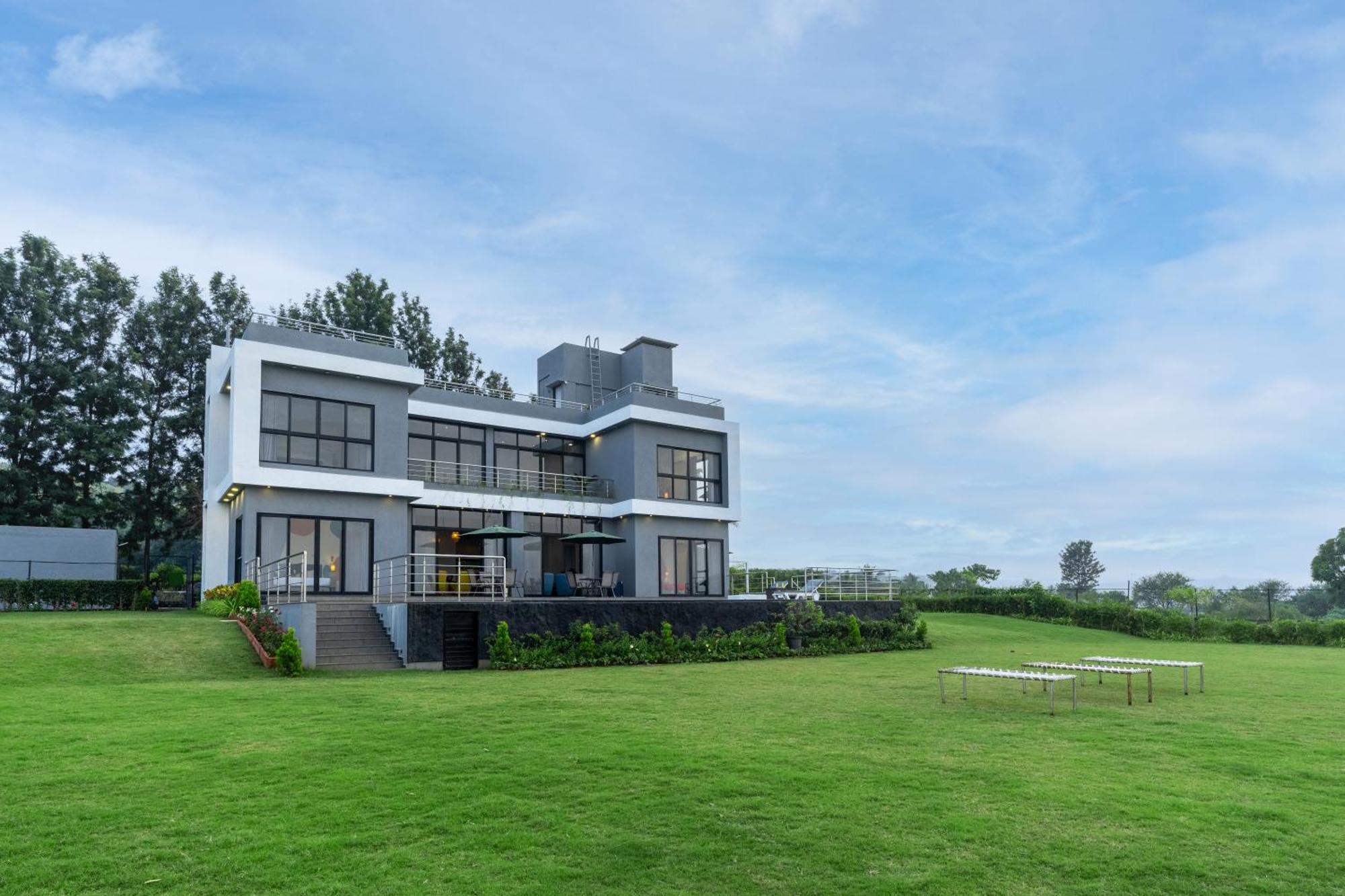 Casa Boho By Stayvista - Contemporary Design, Farm-View, Swimming Pool & Indoor Games For A Chic Retreat Насик Экстерьер фото